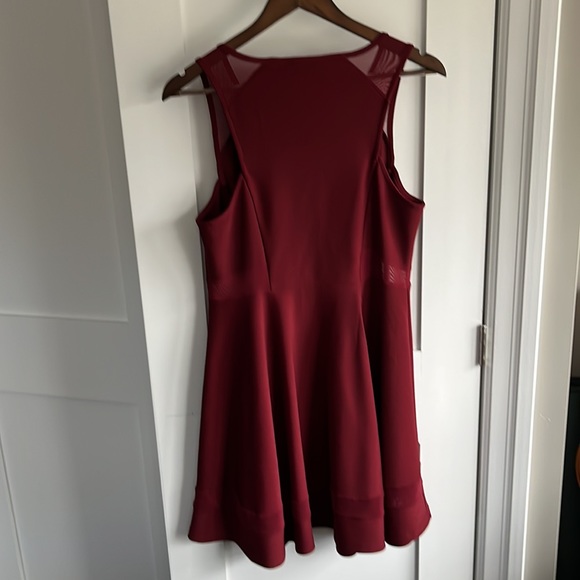 Bluenotes Burgundy Red Skater Dress with Mesh Cutouts Size L - Picture 2 of 4